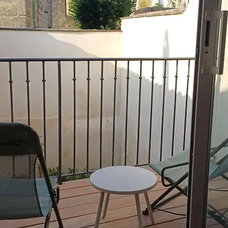 La Petite Cour D'uzes Centre Uzès