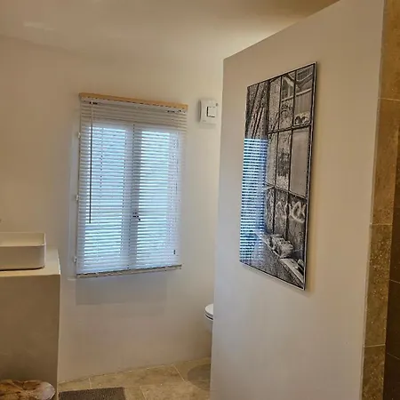 La Petite Cours D'uzès Centre Hébergement de vacances Uzès